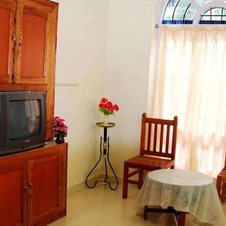 Aranya Homestay Thekkady Bagian luar foto